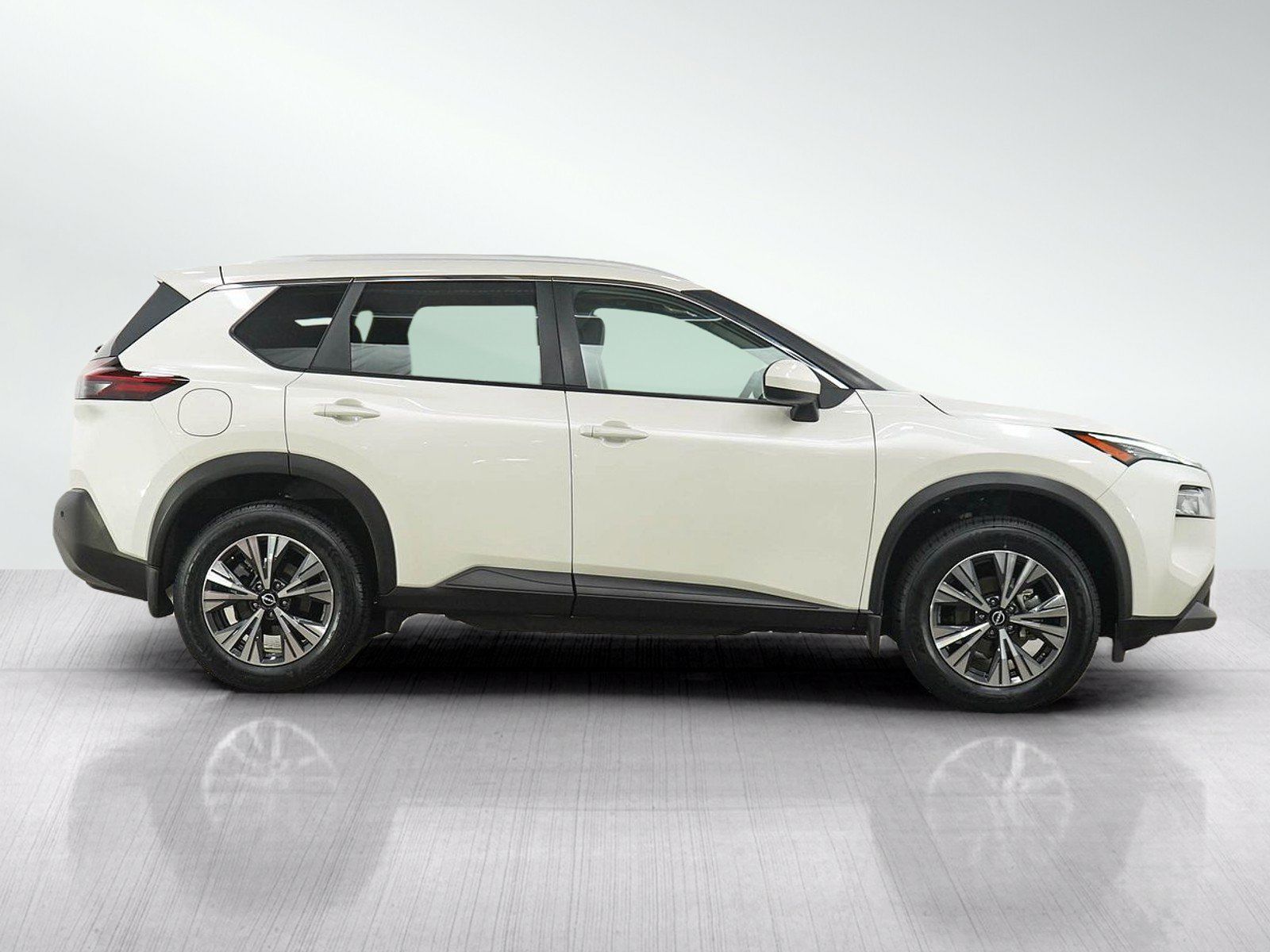 Used 2023 Nissan Rogue SV w/ SV Premium B Package AWD/4WD image 7