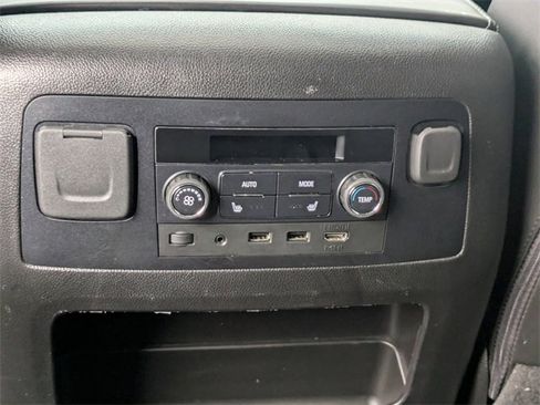 Used 2019 GMC Yukon XL Denali w/ Denali Ultimate Package image 16