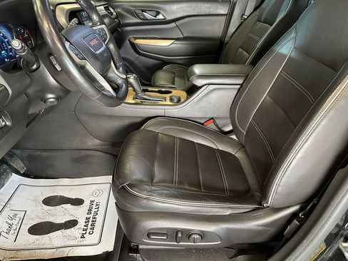 Used 2017 GMC Acadia Denali w/ Technology Package AWD/4WD image 19