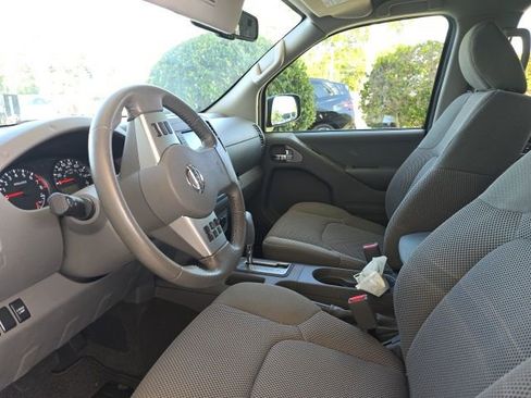 Used 2019 Nissan Frontier SV w/ Value Truck Package image 13