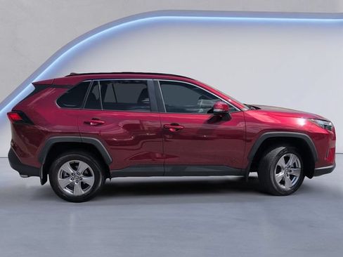 Used 2025 Toyota RAV4 XLE w/ Convenience Package FWD image 3