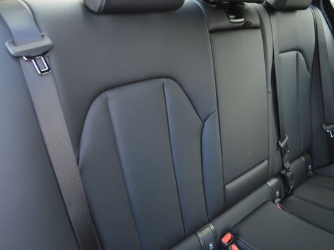 Used 2025 BMW 330i Sedan w/ Convenience Package image 34