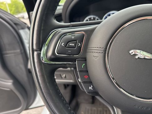 Used 2019 Jaguar XJ L Portfolio AWD/4WD image 21