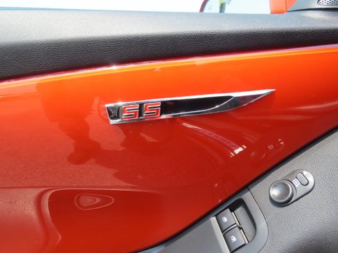 Used 2010 Chevrolet Camaro SS w/ RS Package RWD image 21
