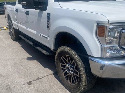 Used 2021 Ford F250 XLT w/ FX4 Off-Road Package AWD/4WD image 2