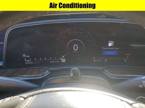 Used 2022 Cadillac Escalade Sport Platinum image 15