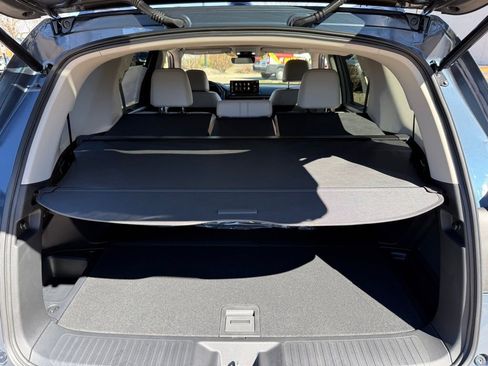 New 2026 Honda Pilot Touring image 15