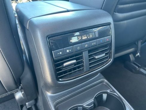 Used 2023 MAZDA CX-9 Touring image 37