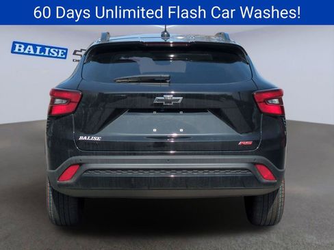 New 2026 Chevrolet Trax RS w/ Sunroof Package FWD image 4