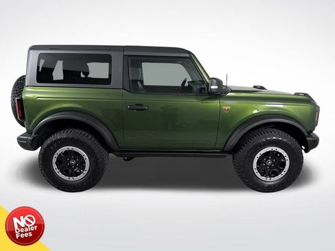 Used 2023 Ford Bronco Badlands image 2