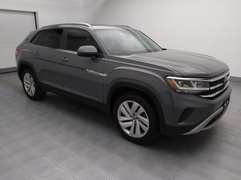 Used 2021 Volkswagen Atlas Cross Sport SE image 11