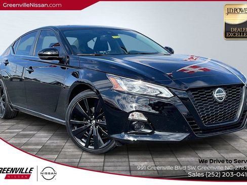 Certified 2022 Nissan Altima 2.5 SR w/ Midnight Edition Package image 1