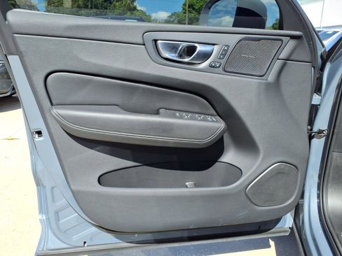 Certified 2023 Volvo XC60 B5 Ultimate w/ Climate Package FWD image 20