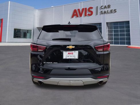 Used 2025 Chevrolet Blazer LT AWD/4WD image 7