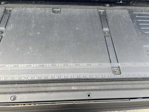 Used 2023 Ford F150 Lightning Lariat image 27