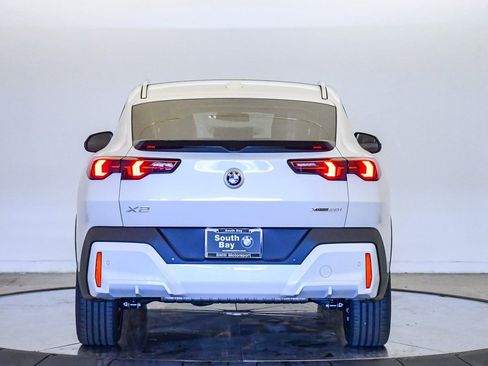New 2026 BMW X2 xDrive28i w/ Technology Package image 3