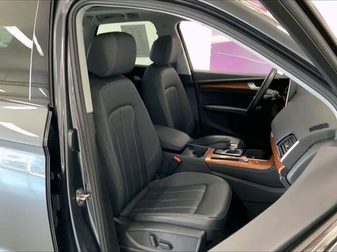 Used 2023 Audi Q5 2.0T Premium Plus w/ Premium Plus Package AWD/4WD image 11