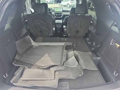 Certified 2025 Ford Explorer ST-Line w/ Premium Package AWD/4WD image 12