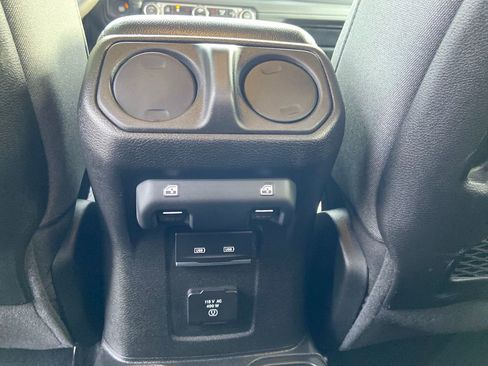 Used 2024 Jeep Gladiator Rubicon w/ Safety Group image 16