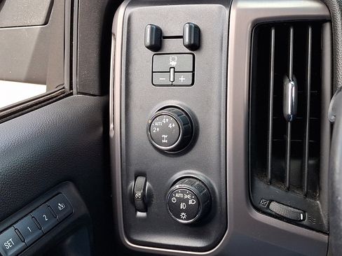 Used 2016 GMC Sierra 1500 SLT w/ All-Terrain Package AWD/4WD image 23