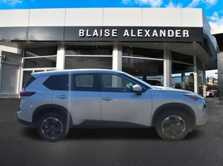 Used 2025 Nissan Rogue SV AWD/4WD video 2