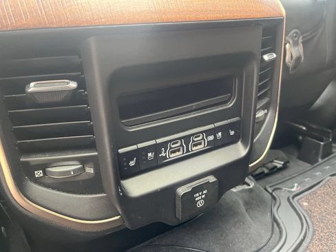 Used 2019 RAM 1500 Limited AWD/4WD image 26