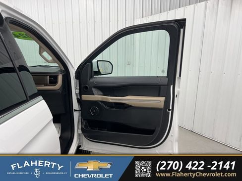 Used 2024 Ford Expedition Max Limited image 14