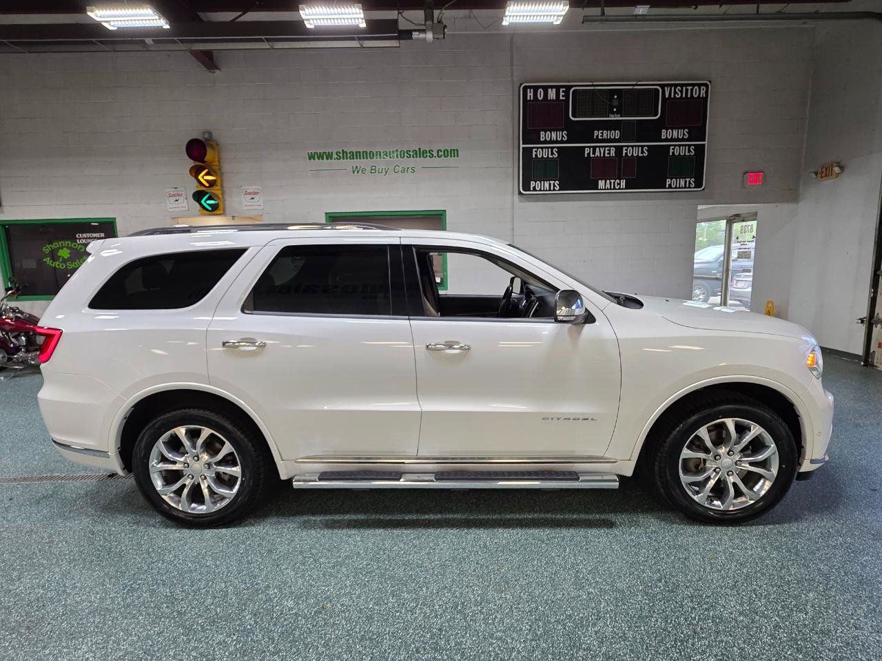 Used 2018 Dodge Durango Citadel w/ Technology Group AWD/4WD image 5