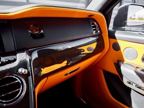 Used 2024 Rolls-Royce Cullinan Black Badge image 86