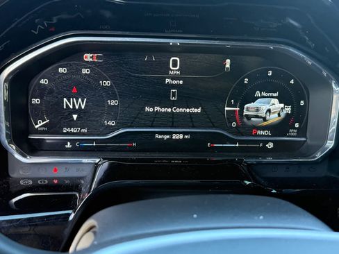 Used 2025 GMC Sierra 1500 Elevation image 18