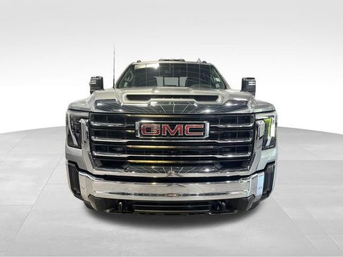 Used 2025 GMC Sierra 2500 SLT w/ SLT Premium Package AWD/4WD image 2