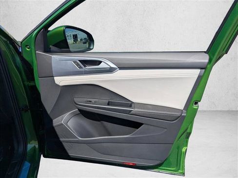 New 2026 Volkswagen Taos SE AWD/4WD image 25