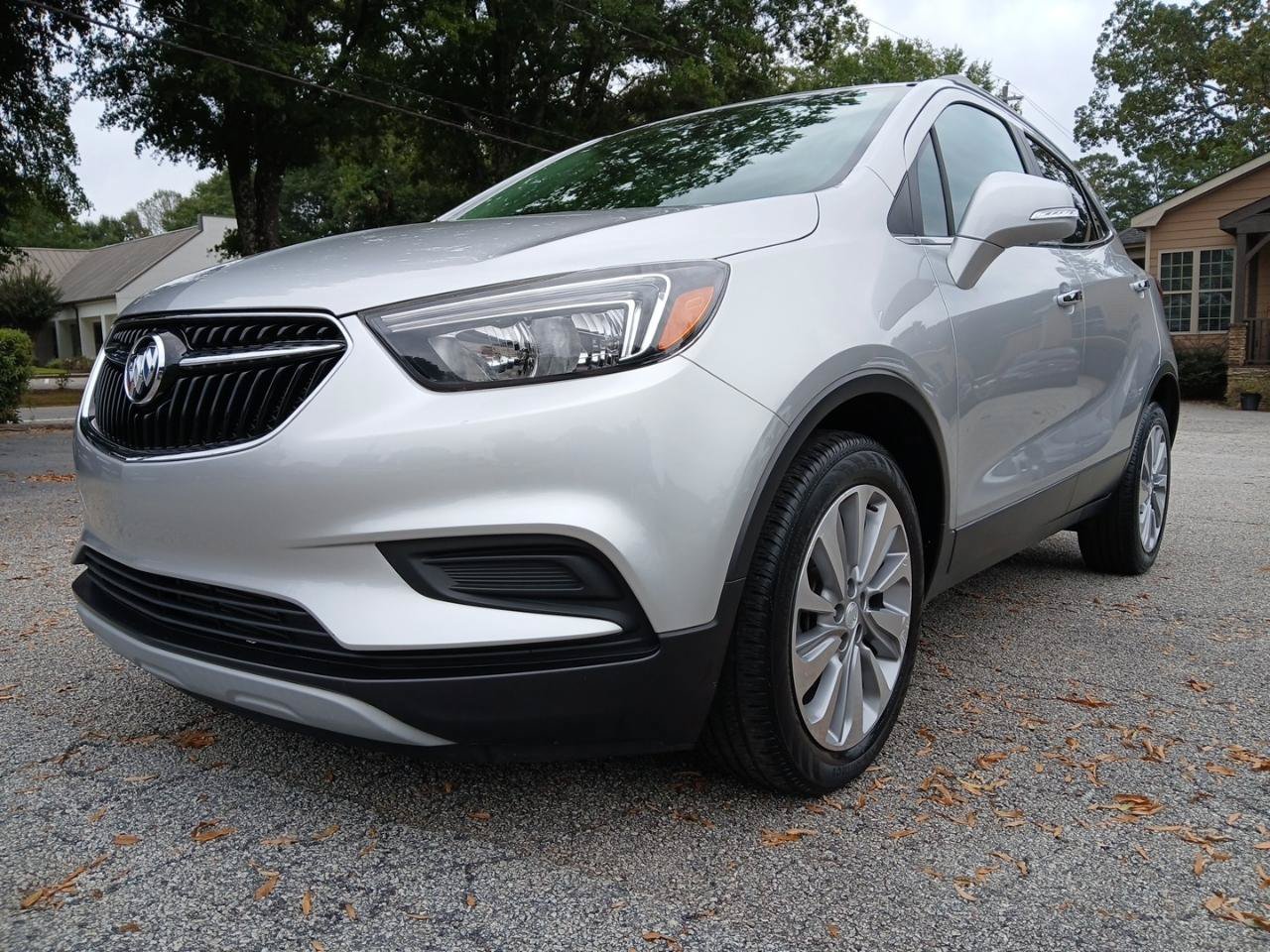 Used 2018 Buick Encore Preferred FWD image 2