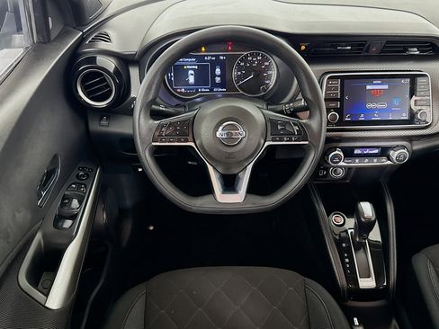 Used 2019 Nissan Kicks SV image 20