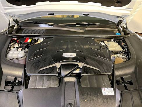 Certified 2021 Porsche Cayenne AWD/4WD image 32