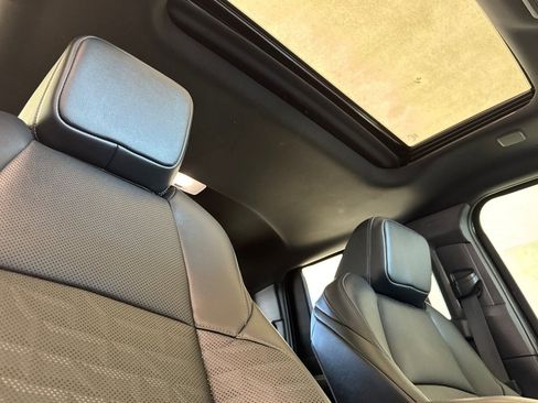 Used 2024 Toyota Tacoma TRD Off-Road w/ TRD Off Road Premium Package image 15