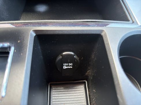 Used 2011 RAM 1500 Laramie image 35