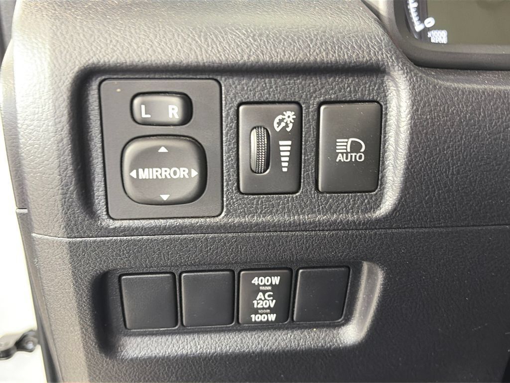Used 2020 Toyota 4Runner 4WD image 23