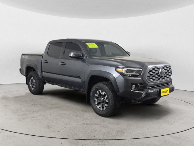 Used 2023 Toyota Tacoma TRD Off-Road w/ TRD Premium Off Road Package AWD/4WD image 3