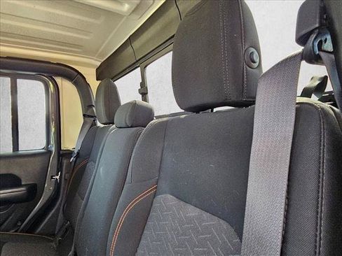 Used 2021 Jeep Gladiator Mojave w/ Trailer Tow Package AWD/4WD image 16