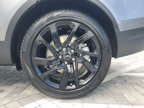 New 2025 Land Rover Discovery S AWD/4WD image 14