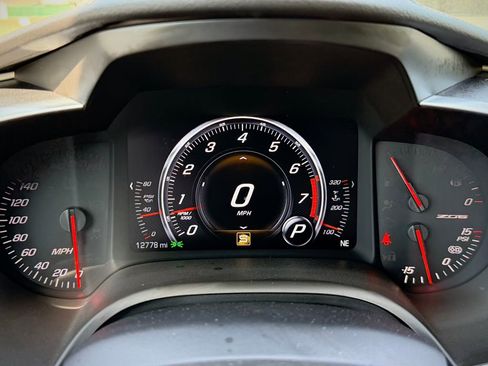 Used 2015 Chevrolet Corvette Z06 w/ 2LZ Preferred Equipment Group RWD image 23