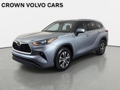 Used 2021 Toyota Highlander XLE