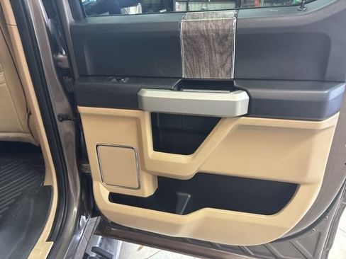 Used 2018 Ford F350 Lariat AWD/4WD image 9