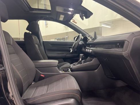 Used 2024 Honda CR-V Sport image 11