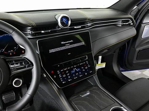 New 2025 Maserati Grecale GT AWD/4WD image 15