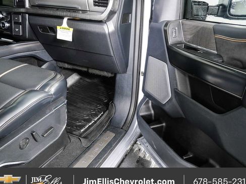 Used 2024 Ford F350 Platinum w/ Tremor Off-Road Package AWD/4WD image 25