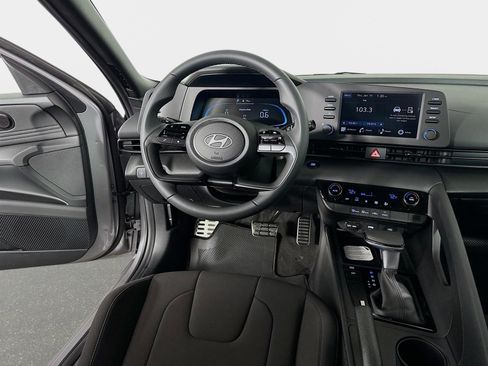 New 2026 Hyundai Elantra Sport FWD image 21