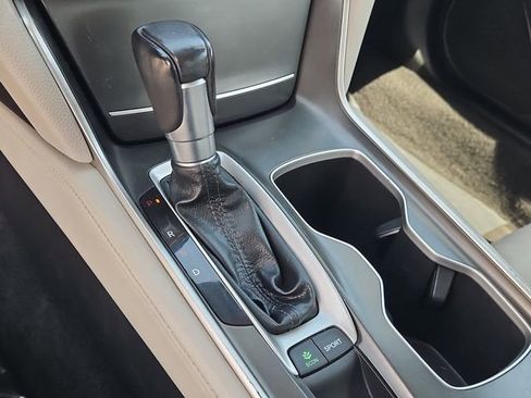 Used 2018 Honda Accord Touring image 29