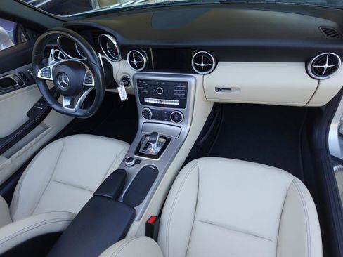 Used 2017 Mercedes-Benz SLC 300 image 10